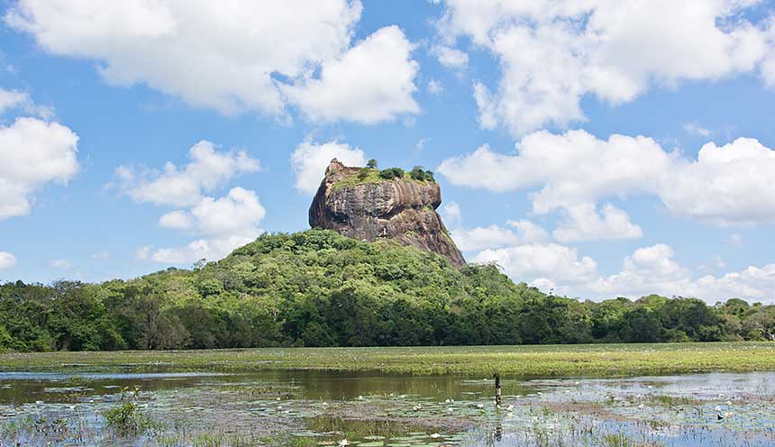 Sigiriya-Lion-Rock-Fortress-in-Sri-Lanka